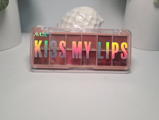 KISS MY LIPS